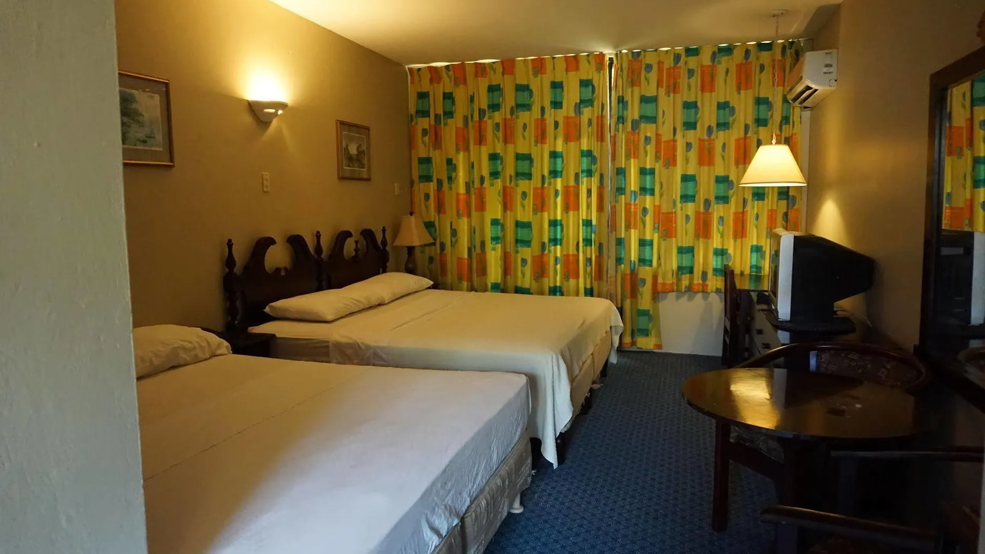 Ambassador Hotel Dibe